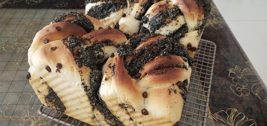 料多多系列--黑芝麻奶酥小吐司