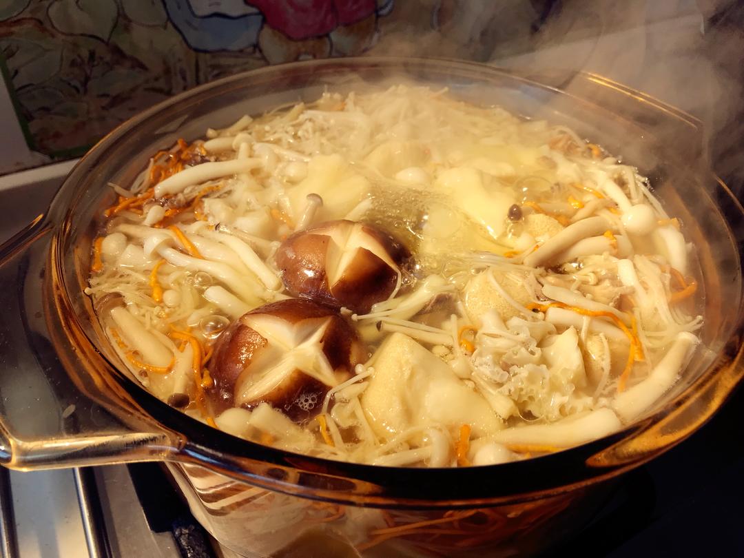 堂妈小厨——减脂蘑菇汤