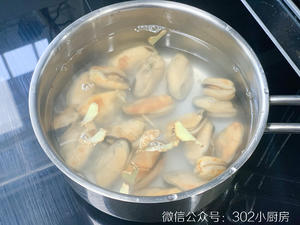 【0284】冬瓜淡菜煲龙骨 <302小厨房>的做法 步骤3