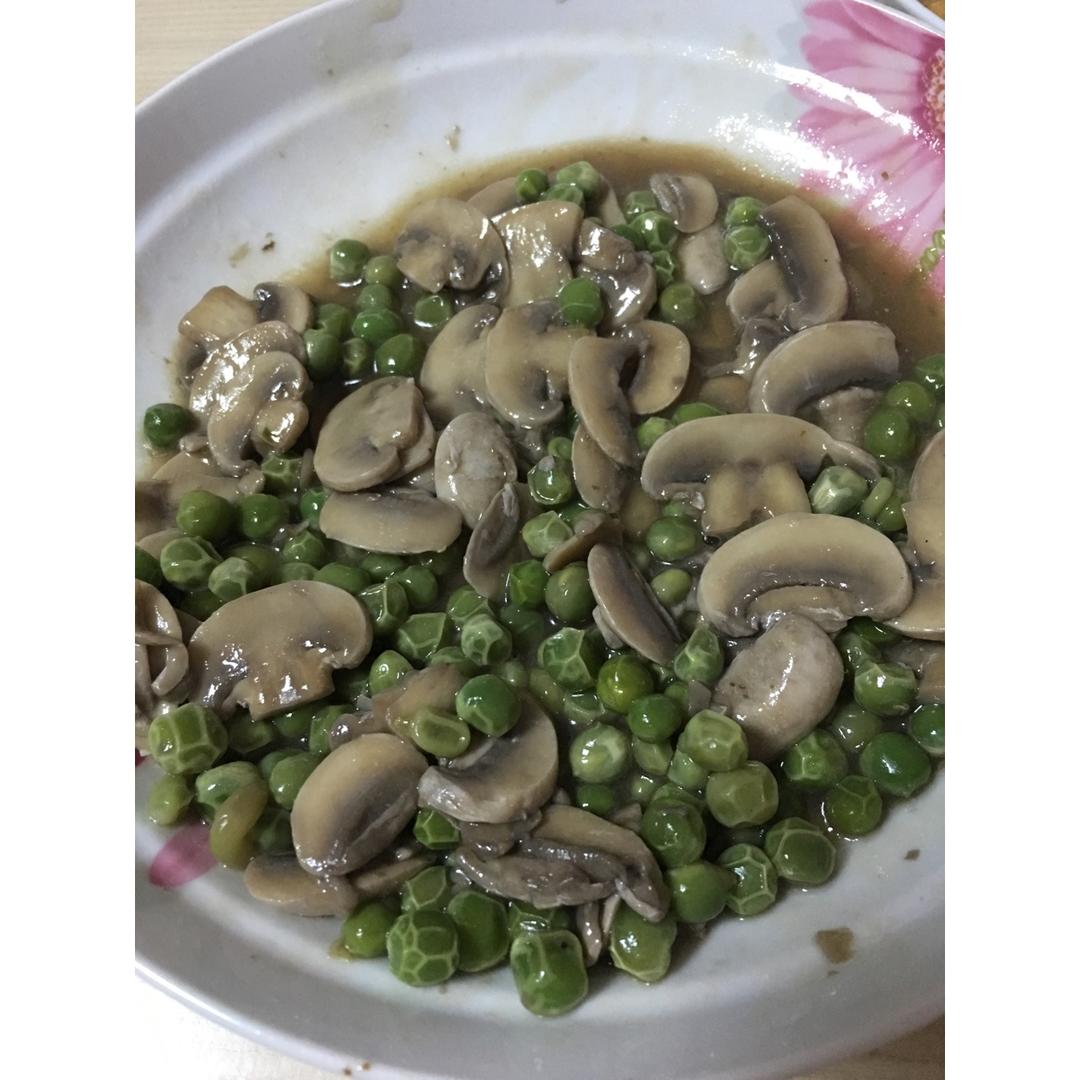 青豆蘑菇