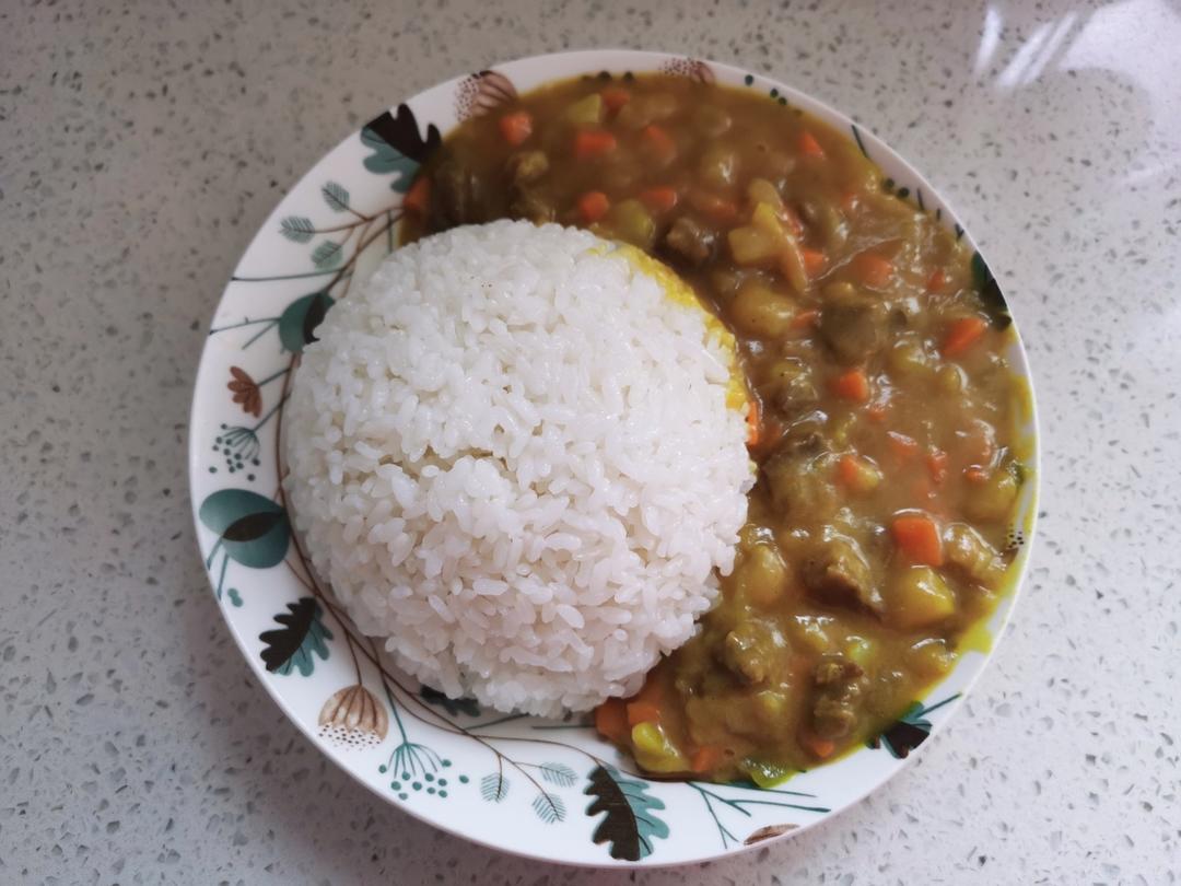 咖喱牛肉饭