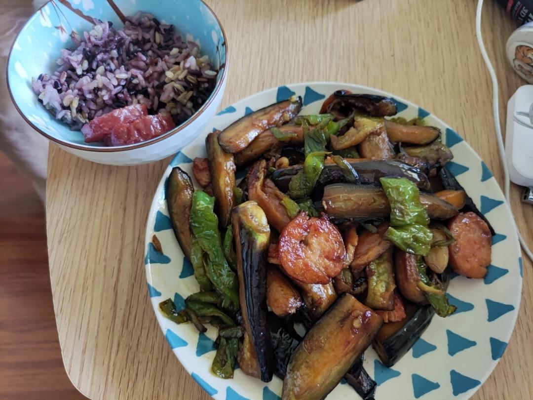 减脂青椒炒茄子