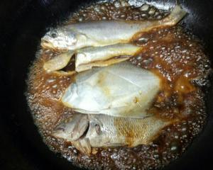舟山海鲜——红烧杂鱼的做法 步骤4