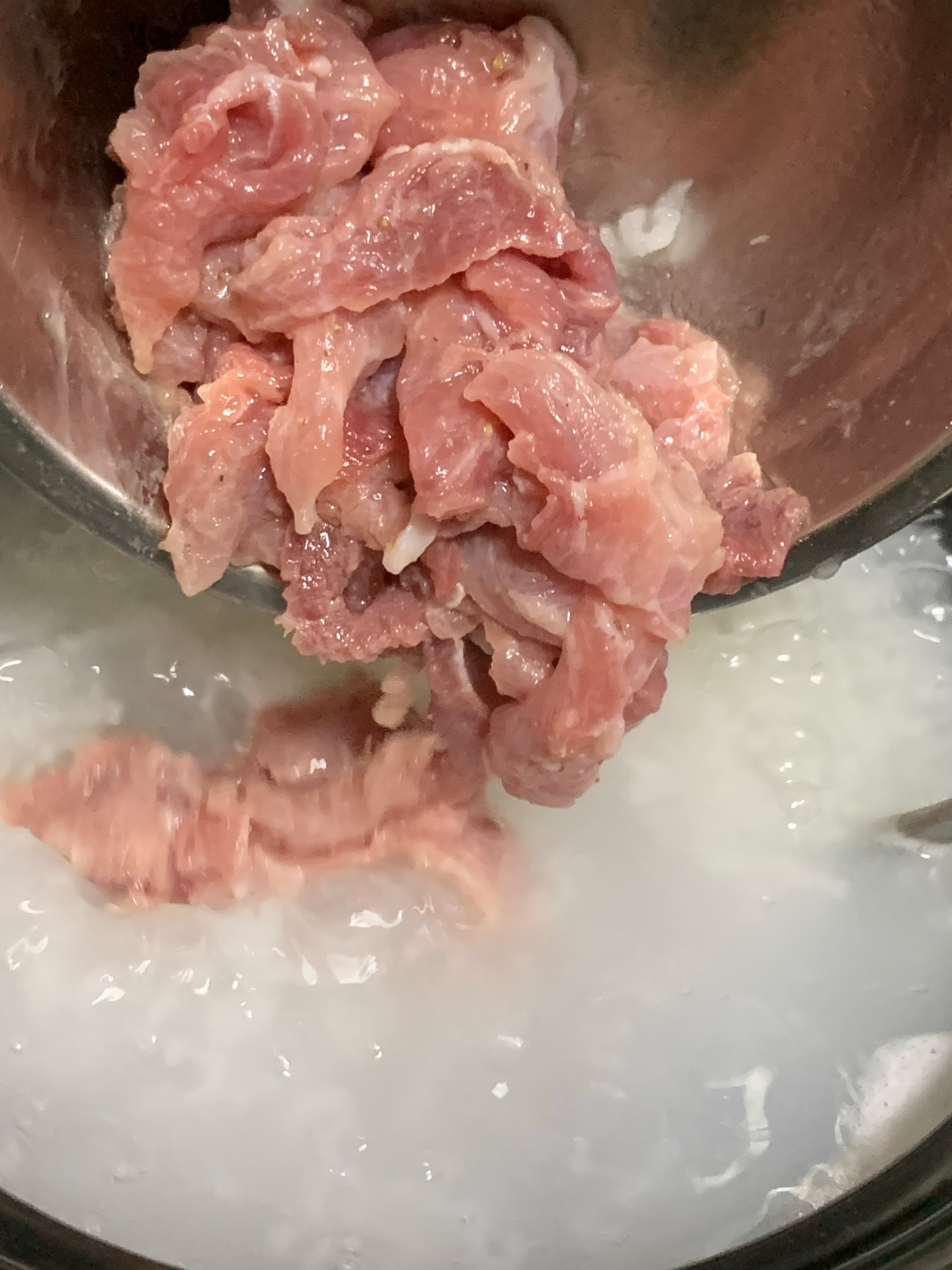 鲜虾瘦肉粥的做法 步骤2