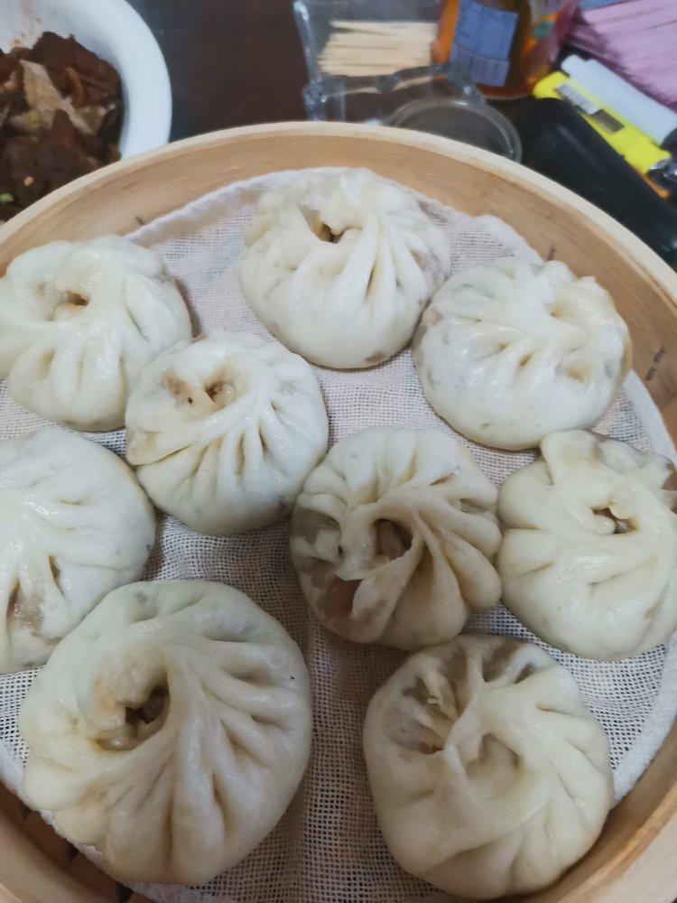 酱肉包子
