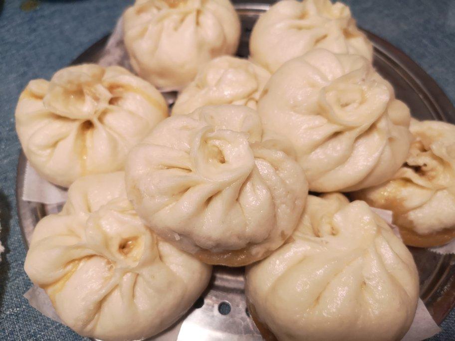 鲜美多汁的洋葱牛肉包子