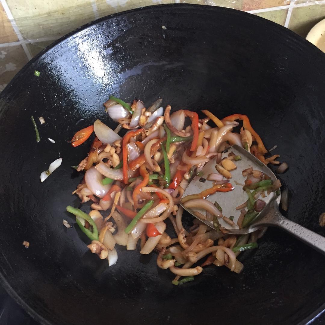 爆炒鱿鱼