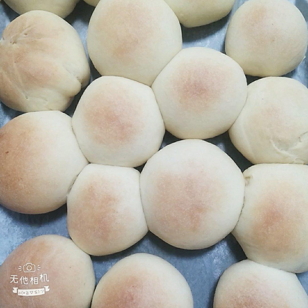 如棉花般松软的海苔肉松面包