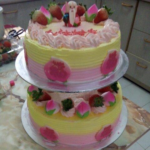 fongpm做的祝寿双层蛋糕