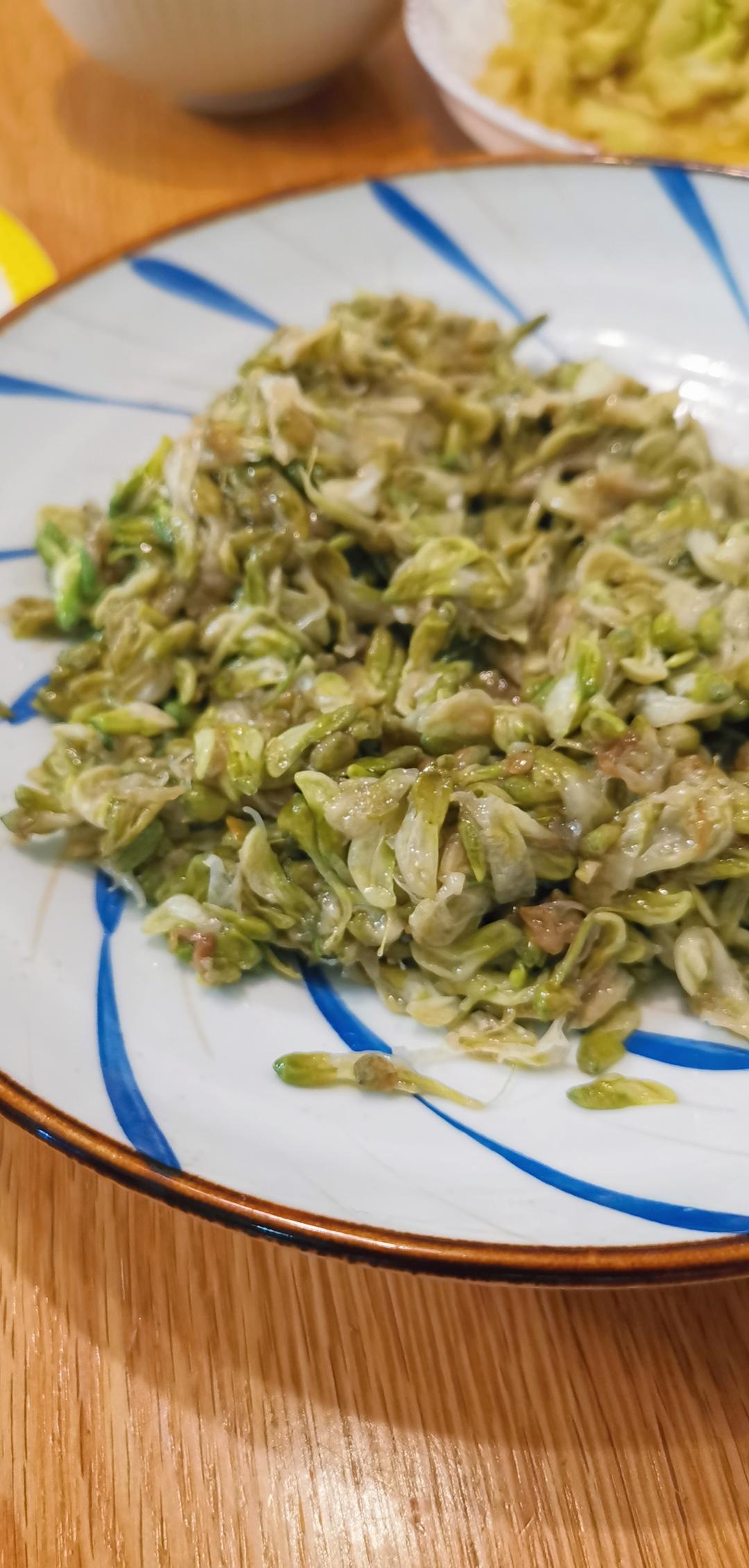 春季时令菜之蒸槐花