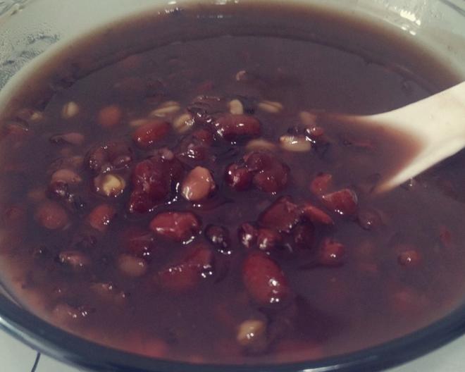 健康养生的红豆黑米粥的做法