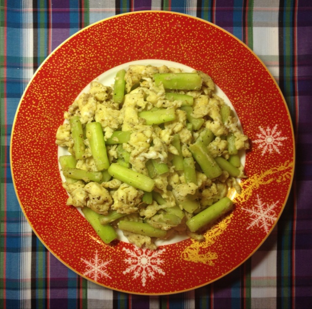 黑椒芦笋炒鸡蛋