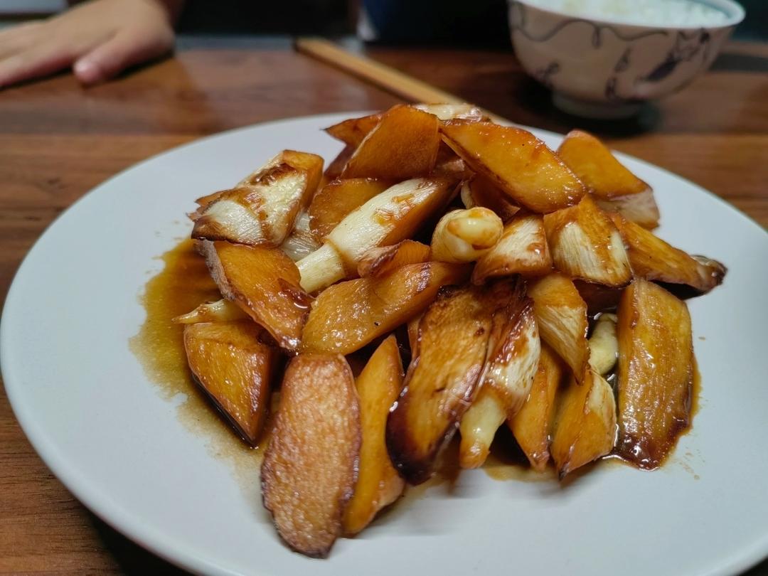 油焖茭白