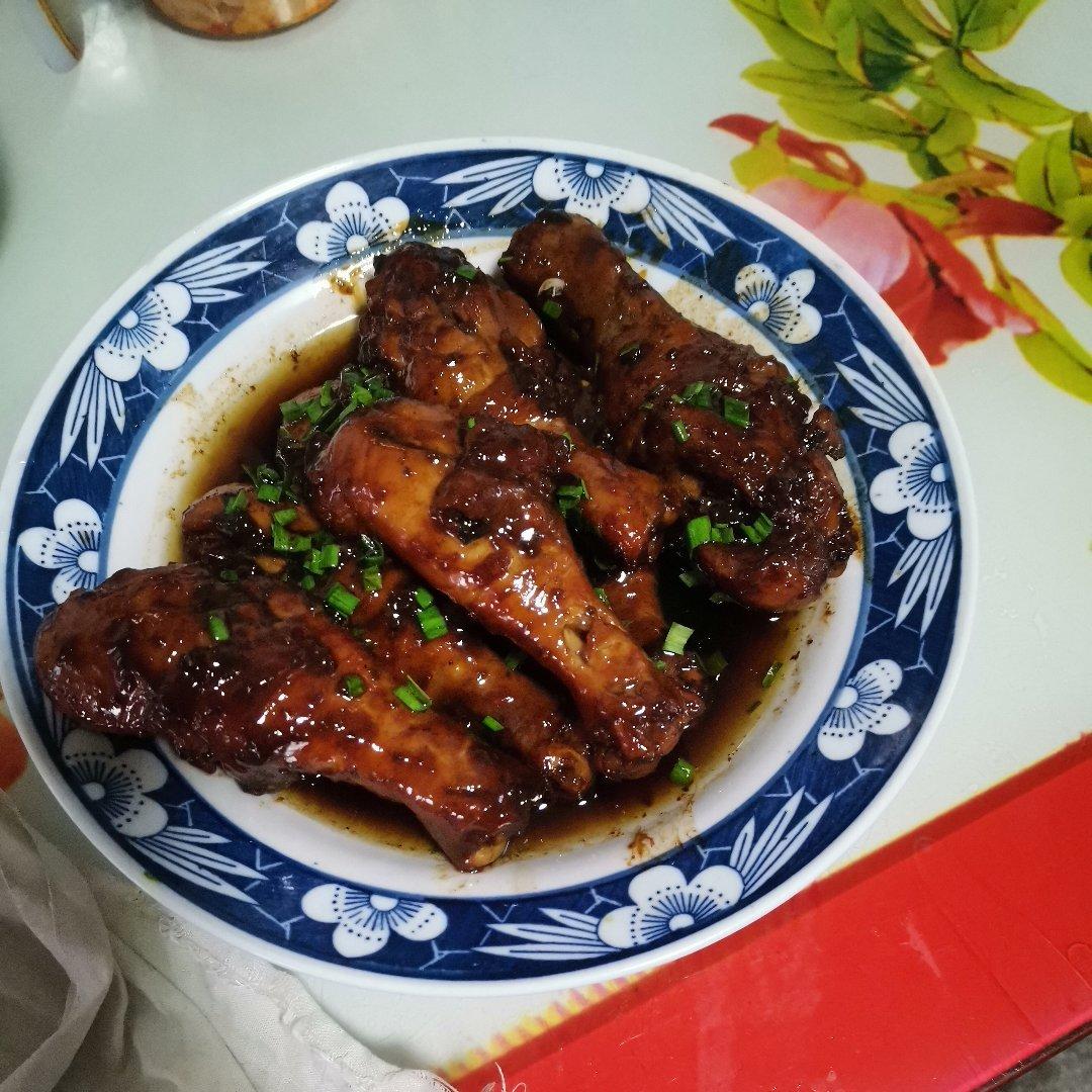 🔥好吃到飙泪的秘汁多汁蒜香鸡腿，鲜嫩到流口水。