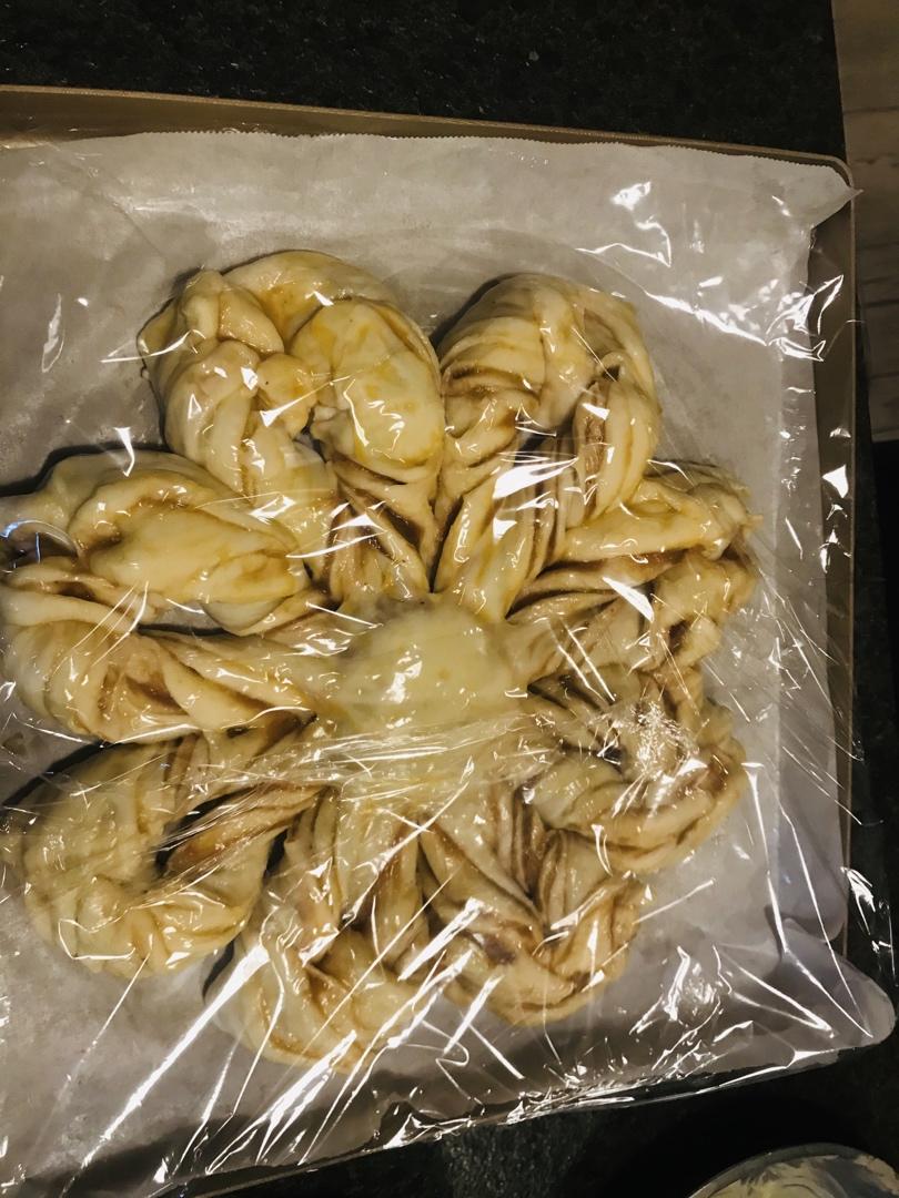 【小高姐】蒜香浓郁 造型优美 不用揉出手膜的面包
