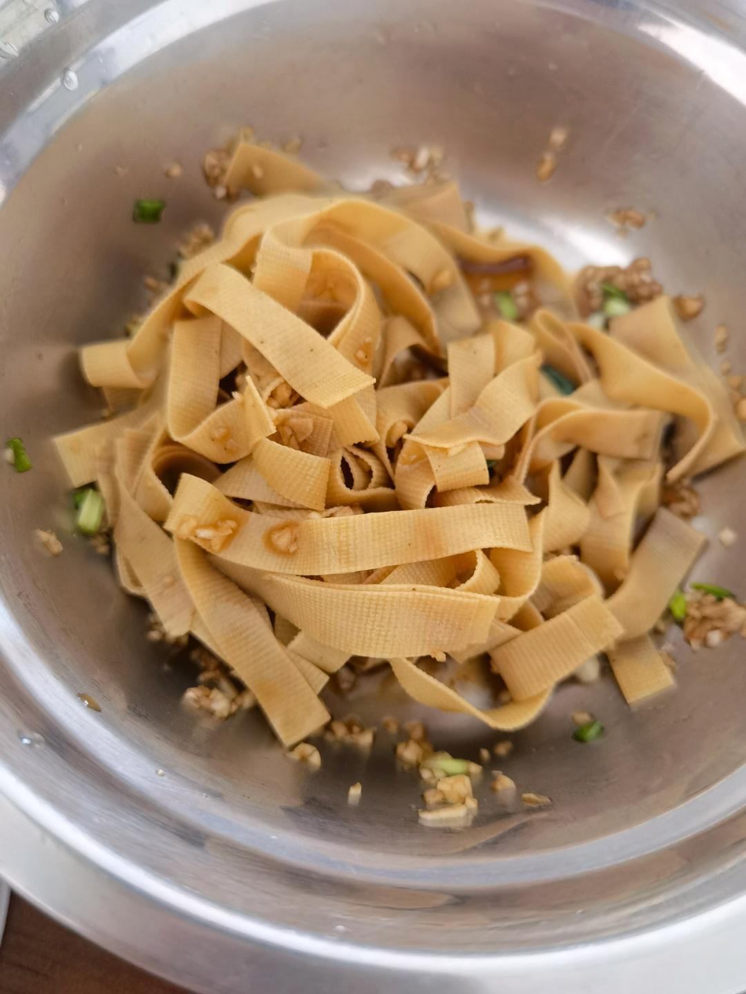 ‼️比辣条还好吃百倍〰️香辣豆皮✅零厨艺