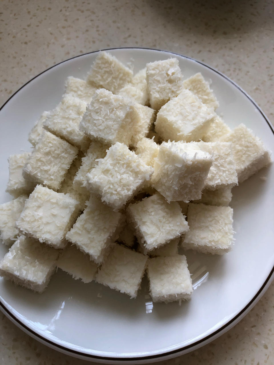 极简懒人椰奶小方（椰奶+吉利丁版）