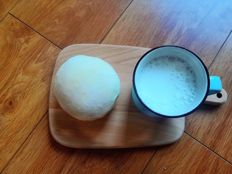 纯奶手撕吐司的做法 步骤1