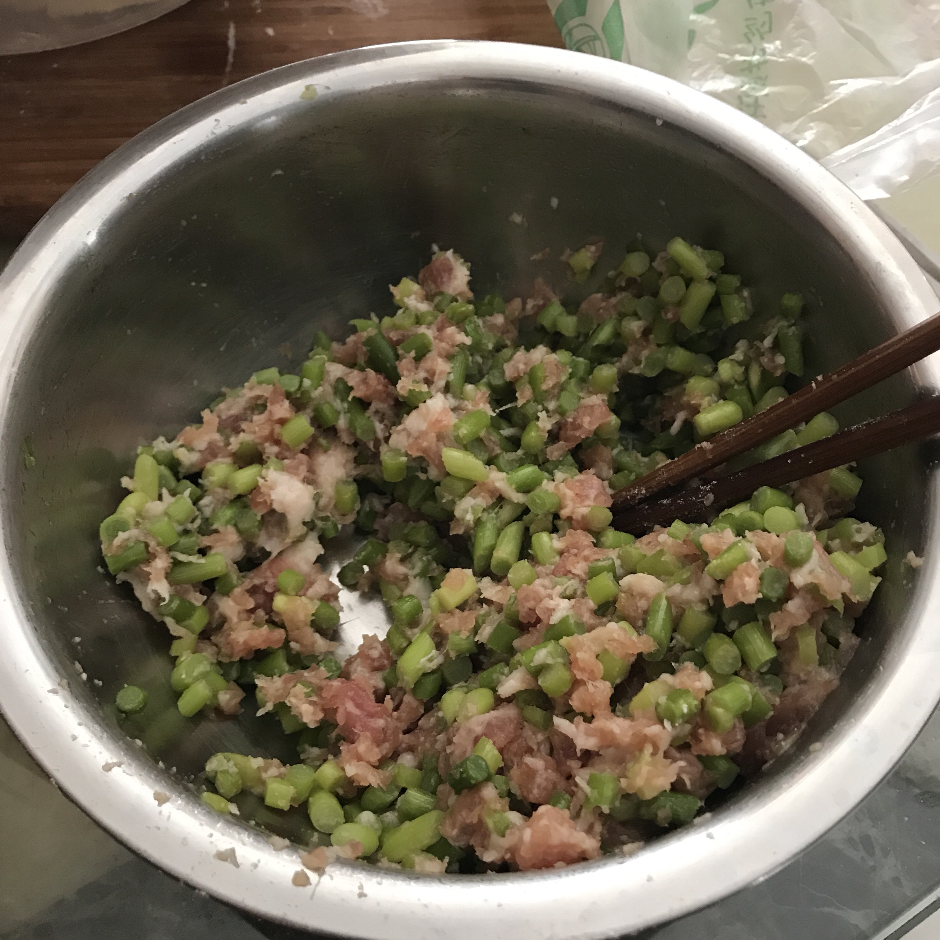 蒜苔风味饺子的做法 步骤5