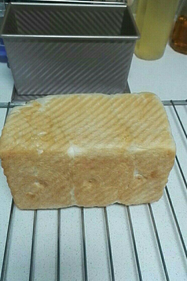 无敌牛奶土司