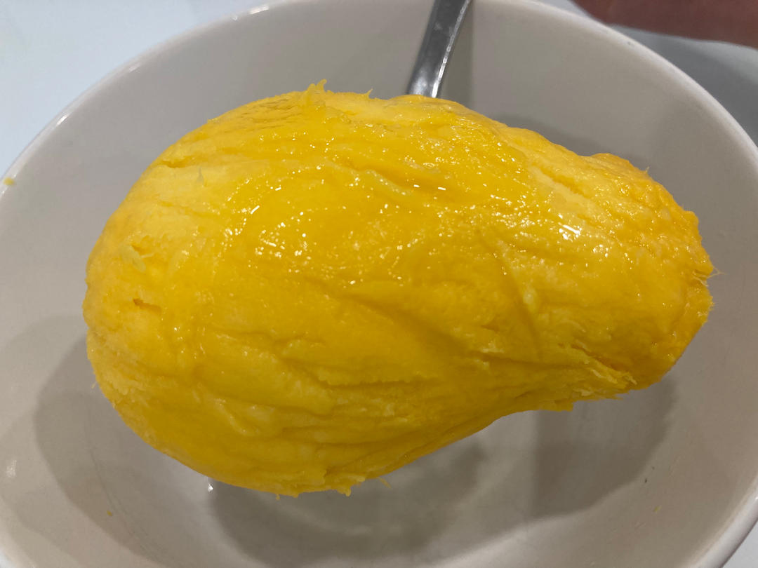 超好吃的冷冻芒果