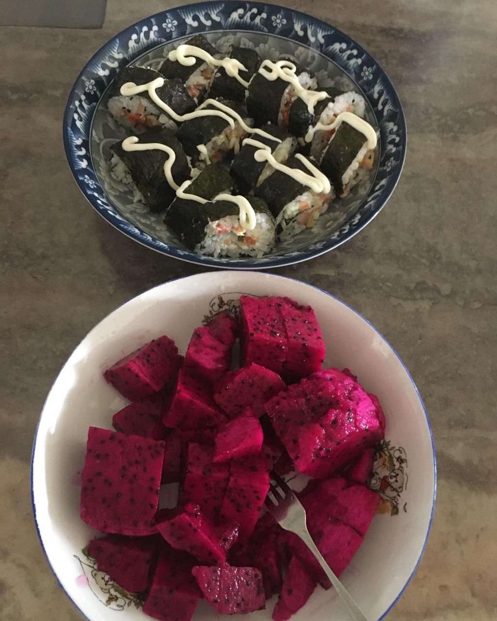 紫菜卷寿司
