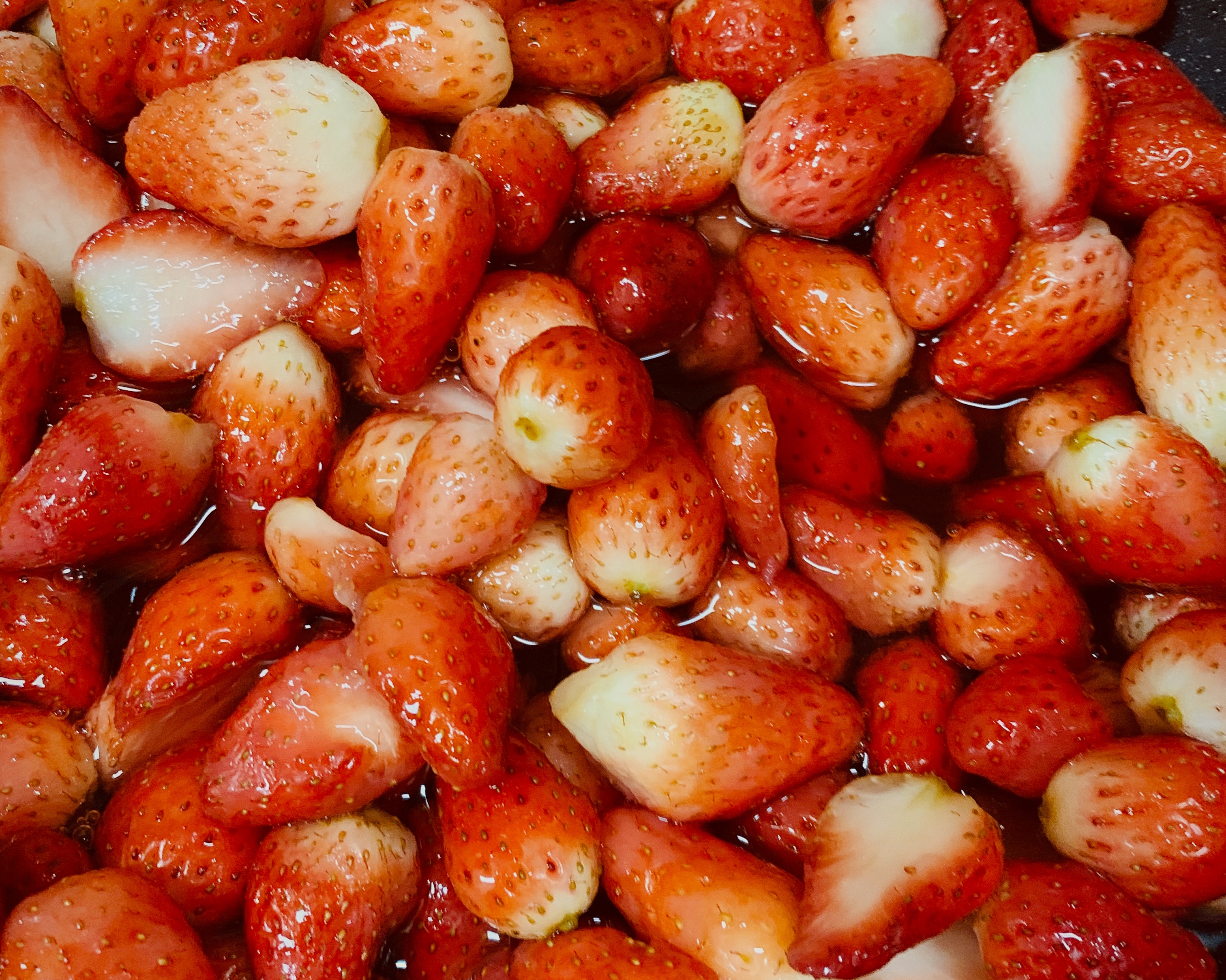 大颗粒草莓酱的做法 步骤2