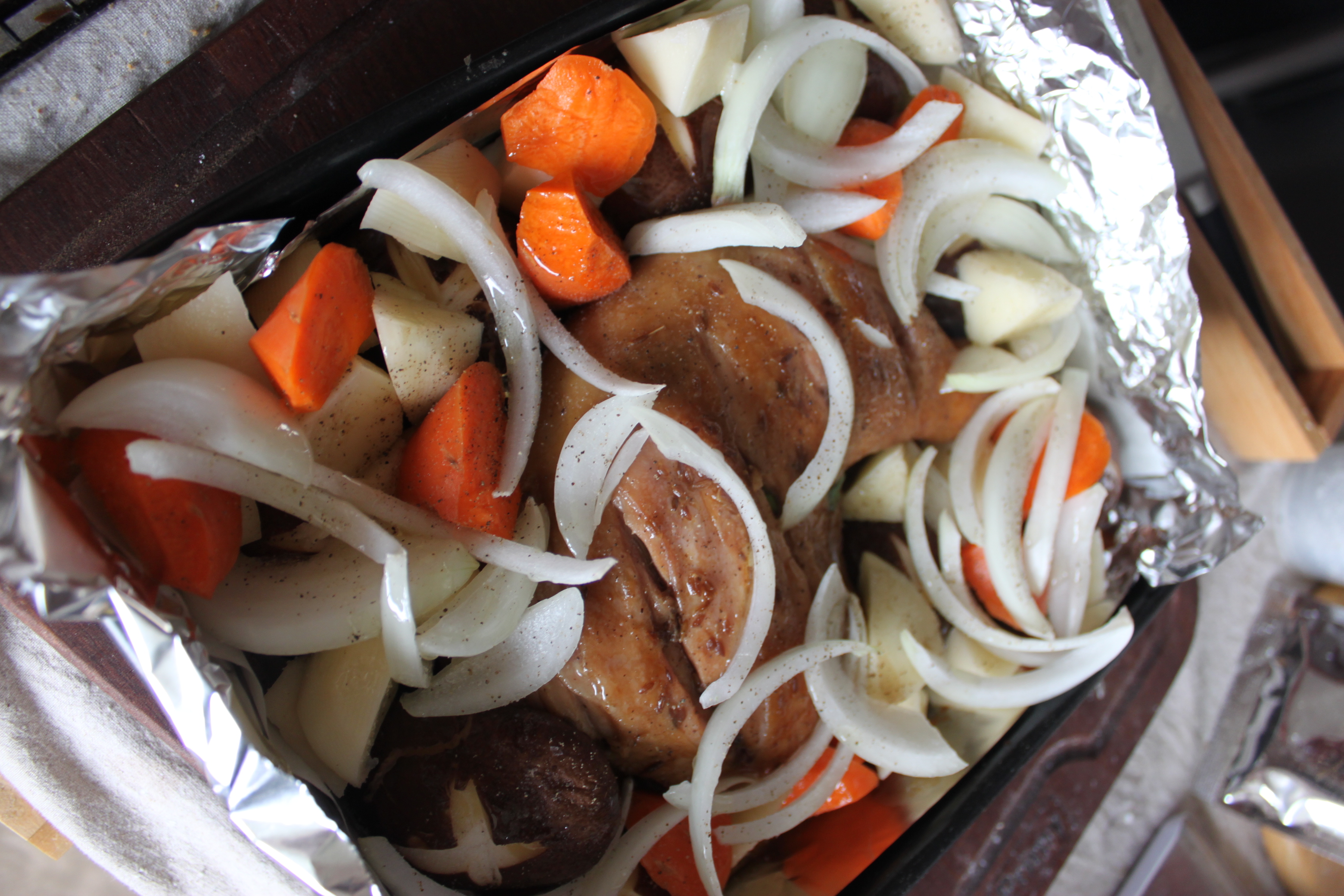 大热天烤箱菜--中式烤鸡配时蔬的做法 步骤2