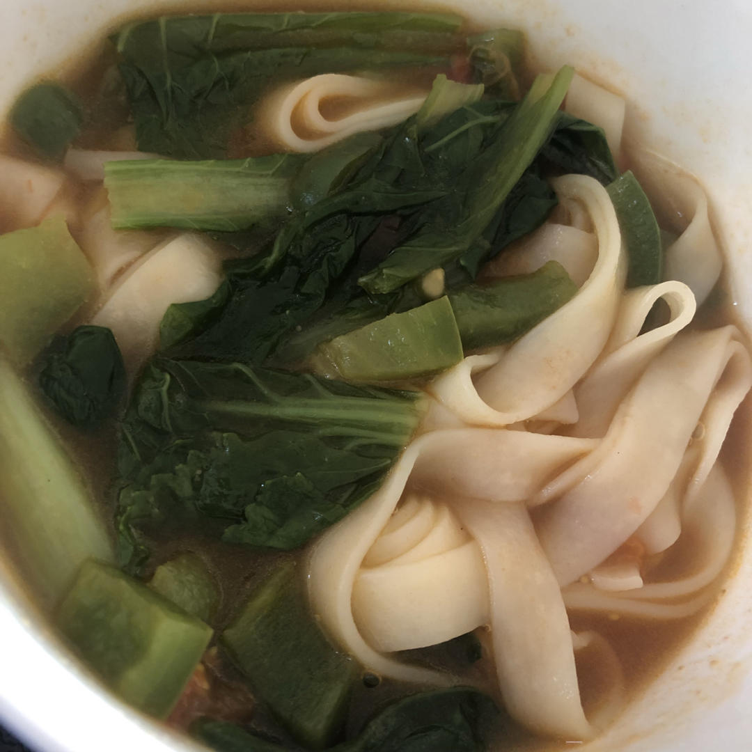 好吃的爆的网红番茄青椒面， 味道超级浓郁