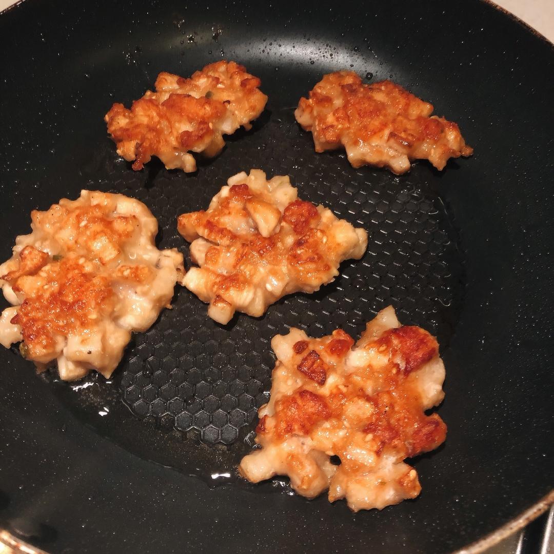 鸡胸莲藕小煎饼