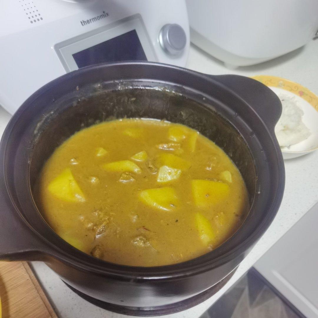 咖喱牛腩