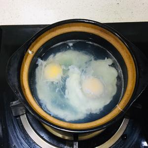 当归煮鸡蛋的做法 步骤4