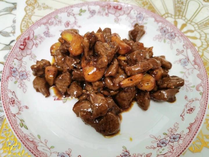 黑蒜子牛肉粒