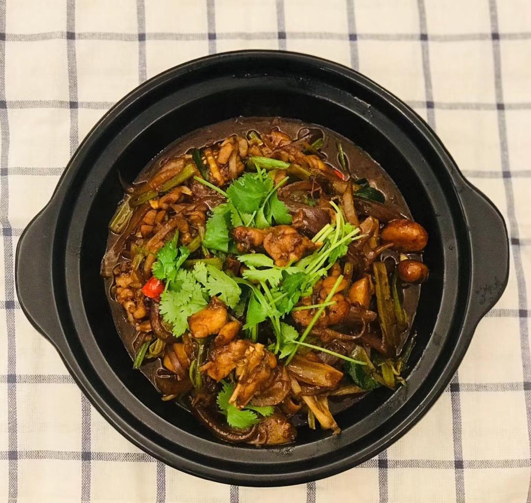 堂妈小厨——干锅牛蛙