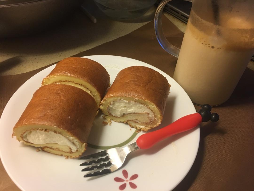 戚风蛋糕卷，快手美味0失败‼️不掉皮不开裂