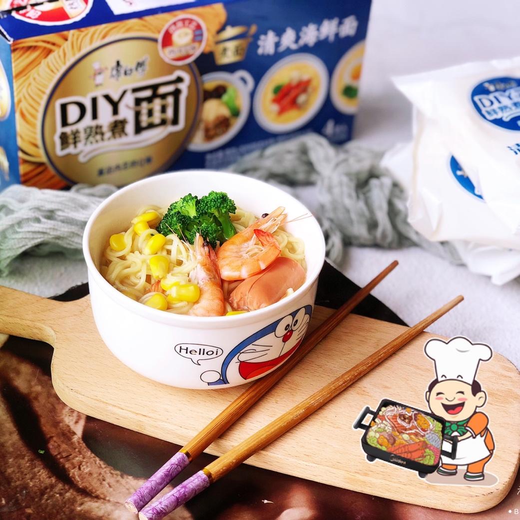 鲜甜快手的牛奶海鲜面