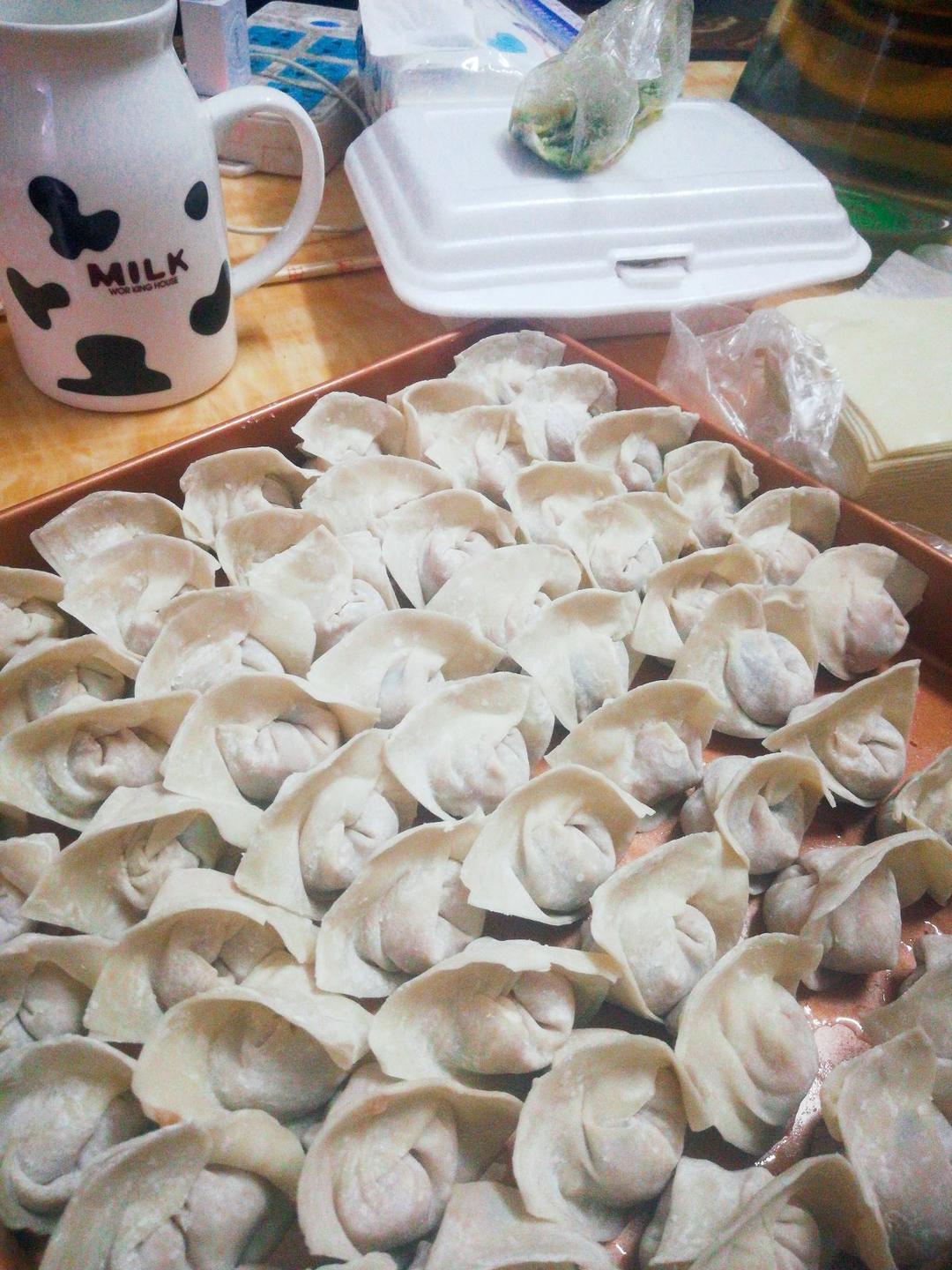 上海荠菜大馄饨