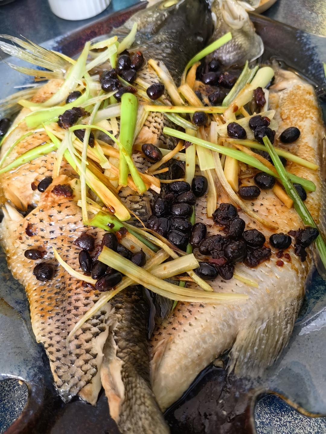 10分钟做 清蒸鲈鱼 （附切鱼图解）