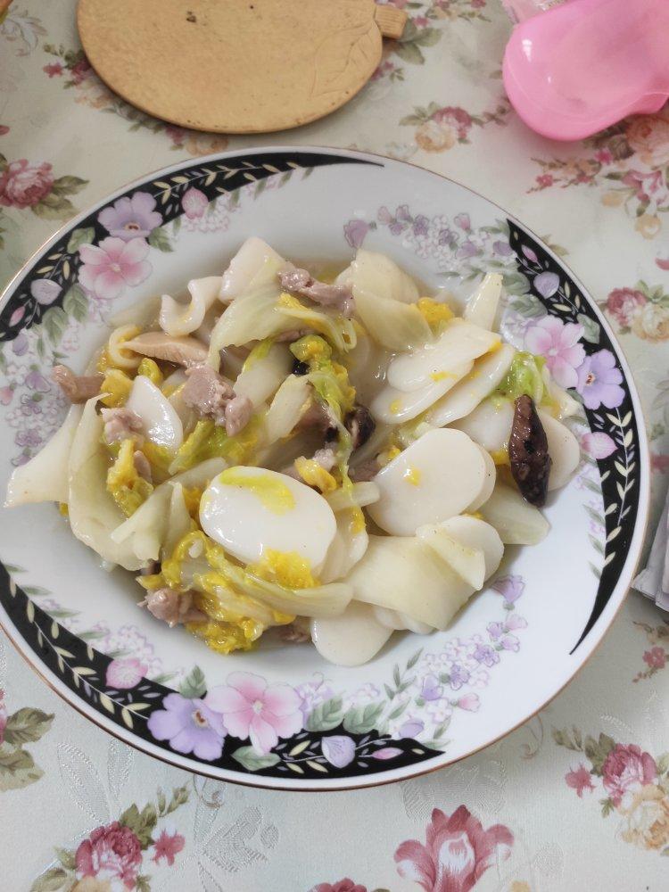 不加一滴水的香菇娃娃菜肉丝炒年糕