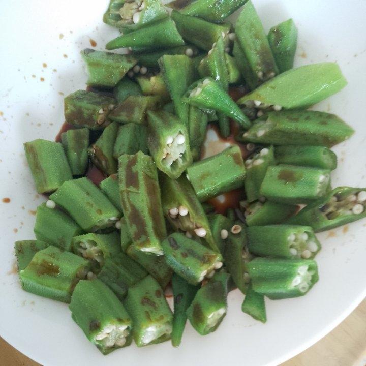 白灼秋葵