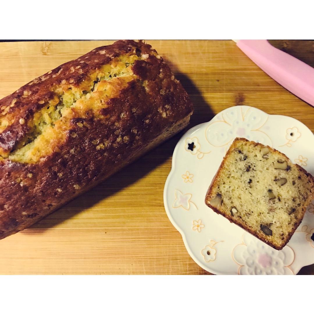 香蕉核桃磅蛋糕 Banana & Walnut Pound Cake