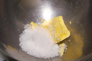 解决打发剩下的淡奶油——牛油磅蛋糕的做法 步骤1