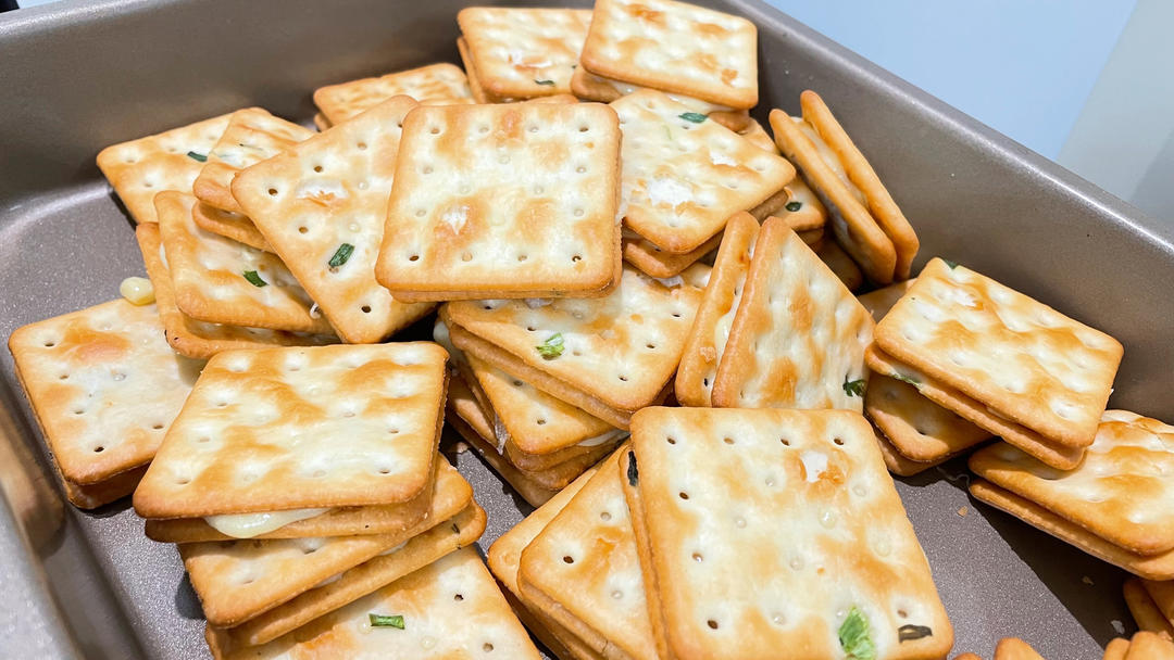 超级无敌好吃的牛扎拉丝葱香饼干