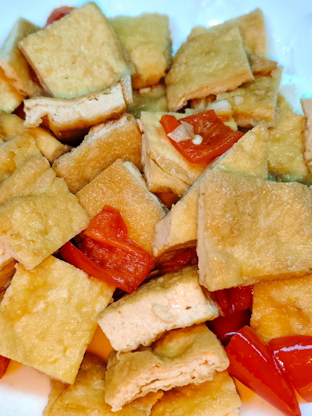 青椒油豆腐——这样做比肉还好吃的油豆腐