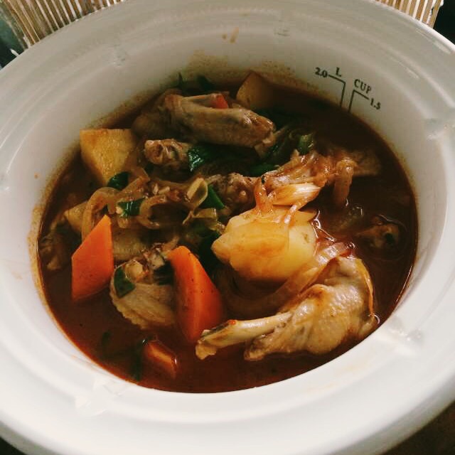 韩国料理——炖辣鸡翅(닭도리탕)