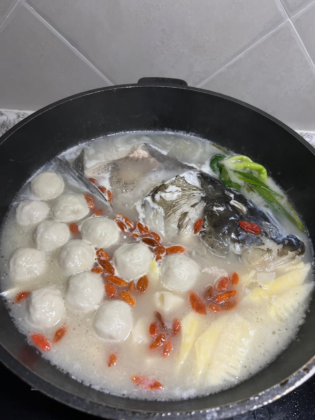 鱼头豆腐汤