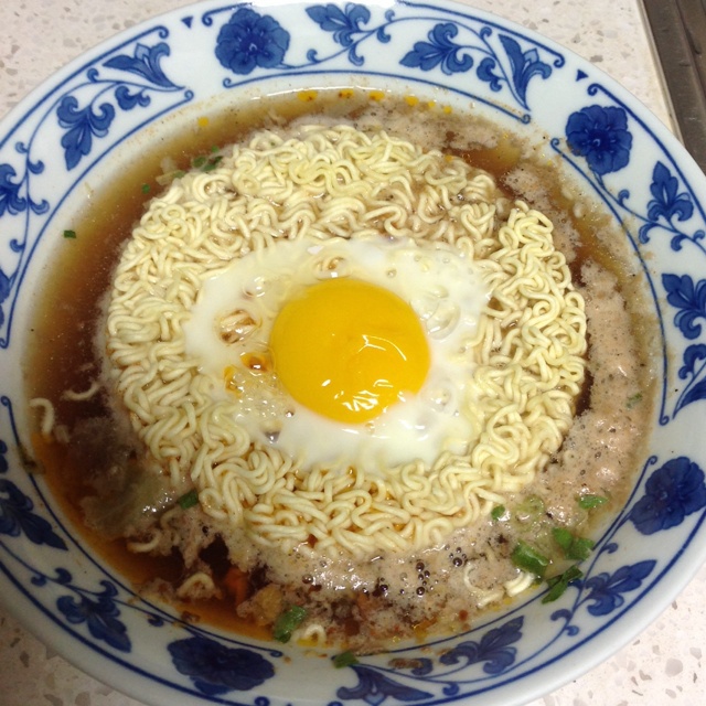 《深夜食堂》微波炉版方便面