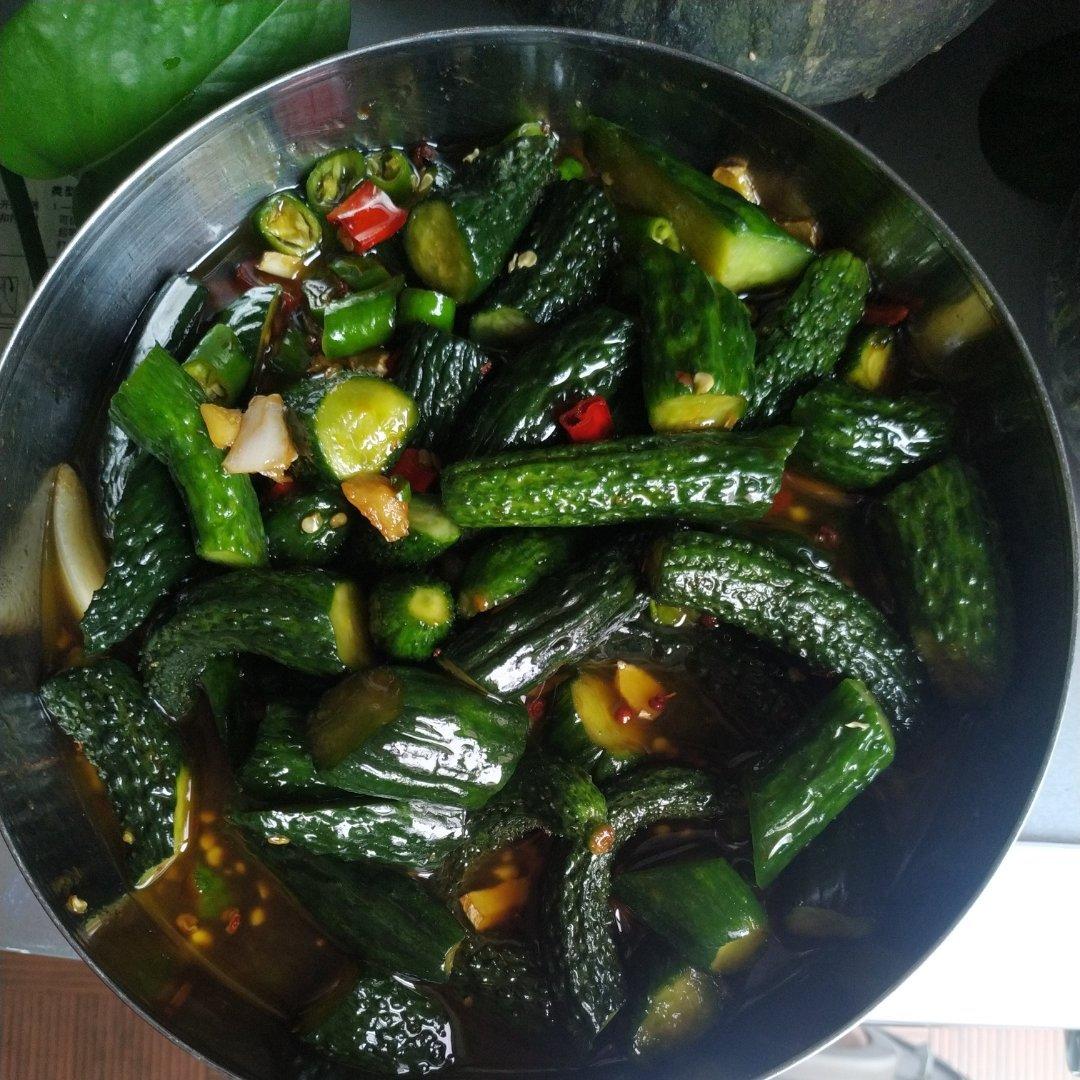 脆口腌黄瓜                           （早餐必备）