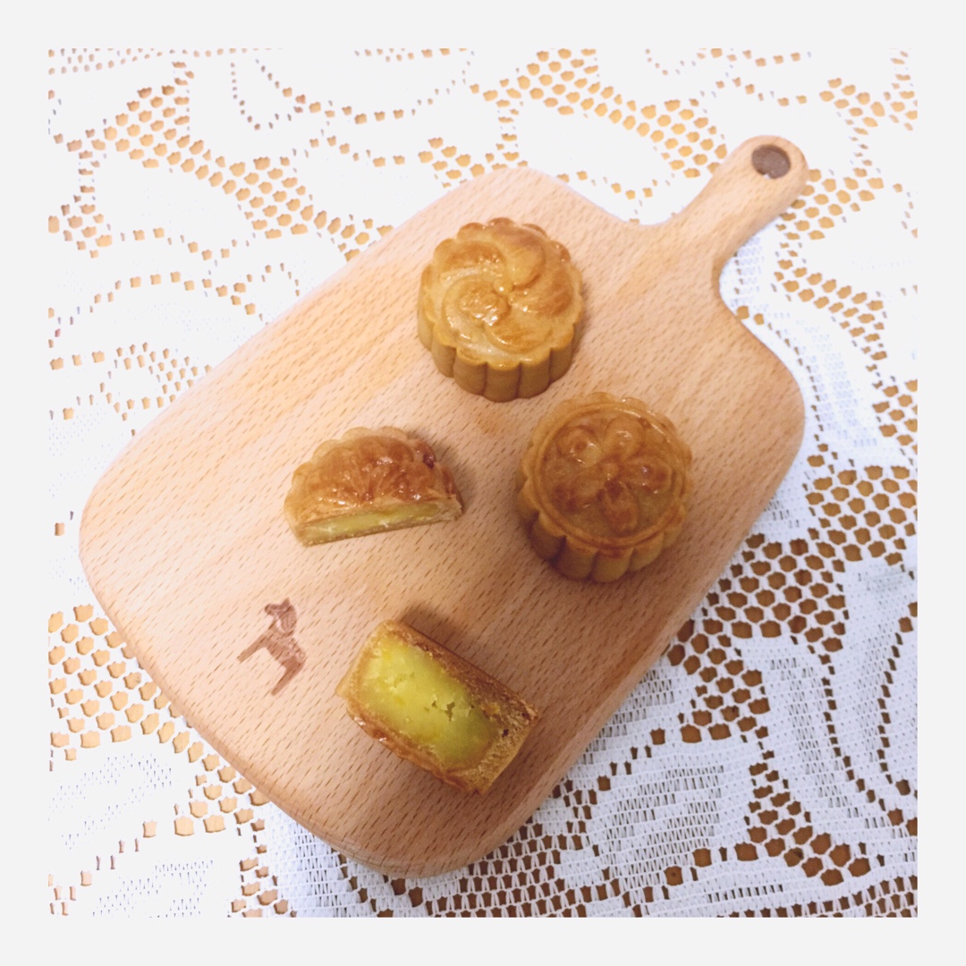 金沙奶黄月饼