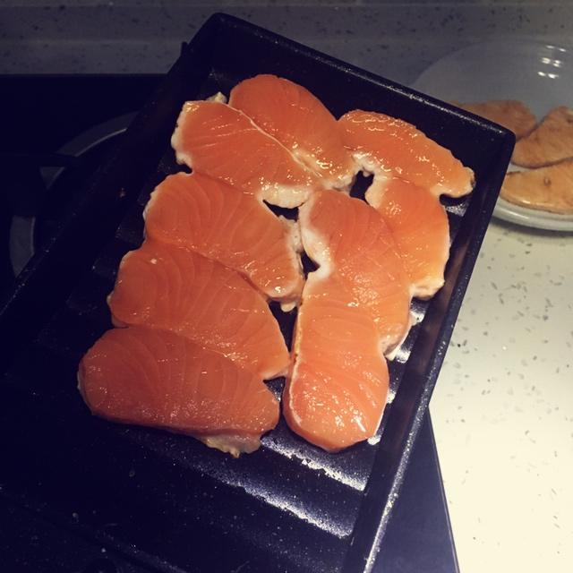 煎三文鱼